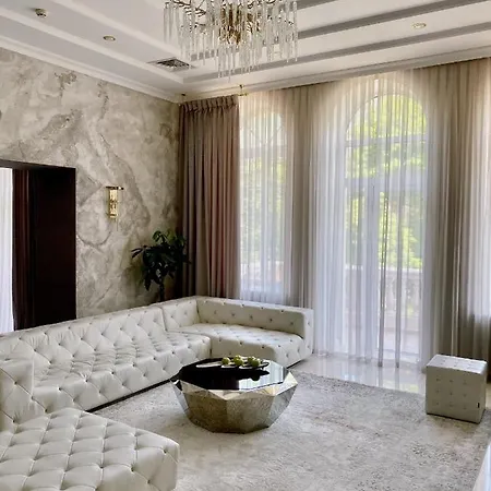 Arcadia Plaza 4*