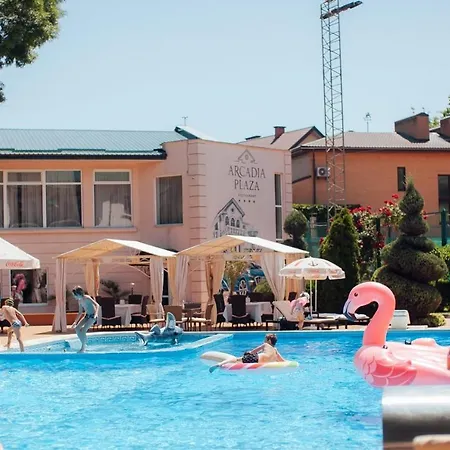 Ξενοδοχείο Arcadia Plaza 4*