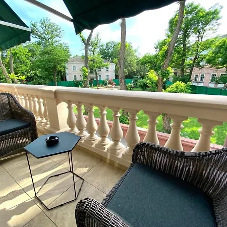 Arcadia Plaza Otel