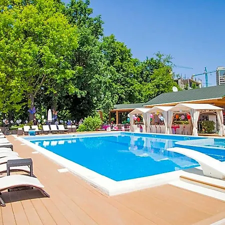 Arcadia Plaza 4*