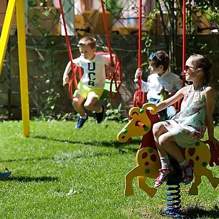 Arcadia Plaza Szálloda 4*