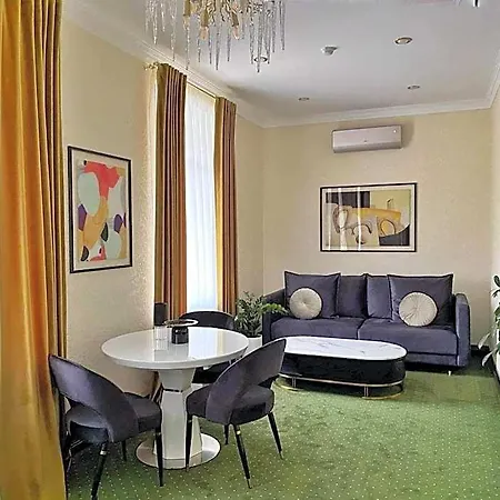 Arcadia Plaza Szálloda Odessza