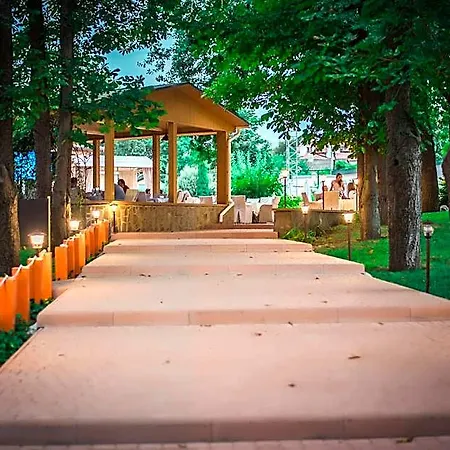 Szálloda Arcadia Plaza 4*
