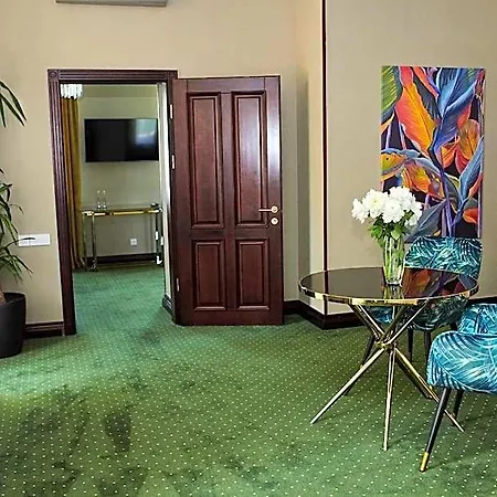 Szálloda Arcadia Plaza 4*
