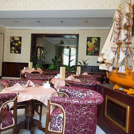 Arcadia Plaza Hotel 4*