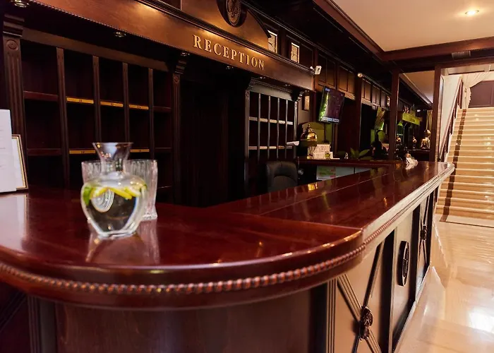 Arcadia Plaza Hotel 4*