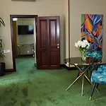 Arcadia Plaza Hotel 4*