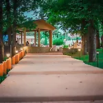 Arcadia Plaza 4*
