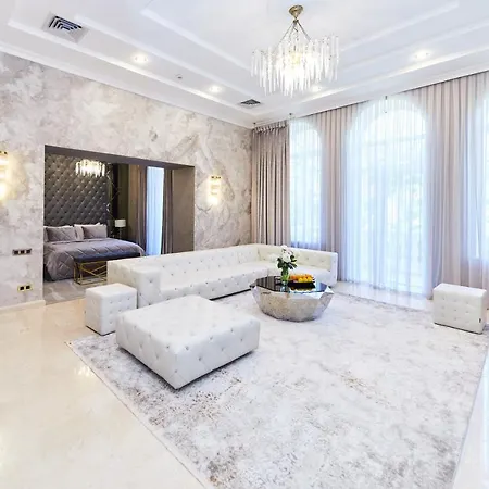 Szálloda Arcadia Plaza 4*
